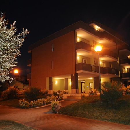 Isa Residence Fiumicino Airport Екстериор снимка
