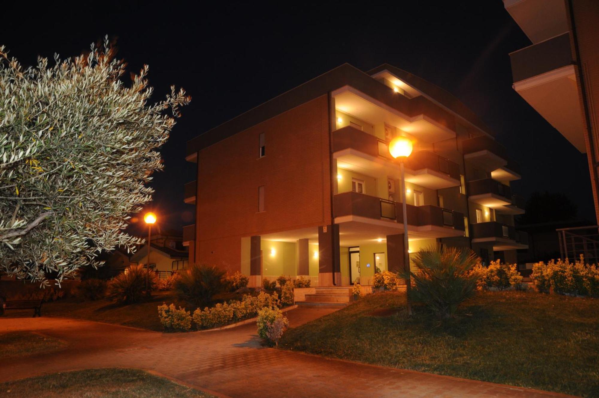 Isa Residence Fiumicino Airport Екстериор снимка