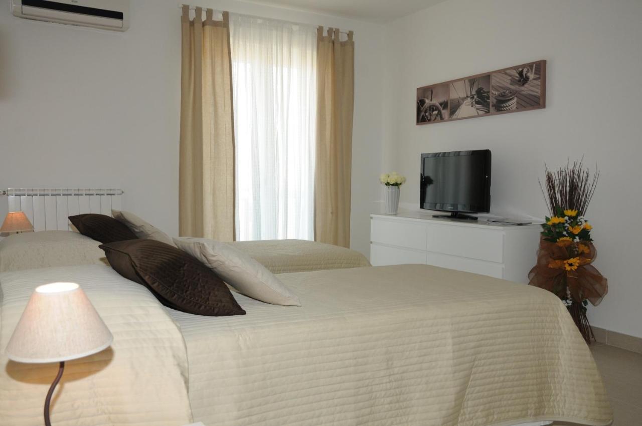 Isa Residence Fiumicino Airport Стая снимка